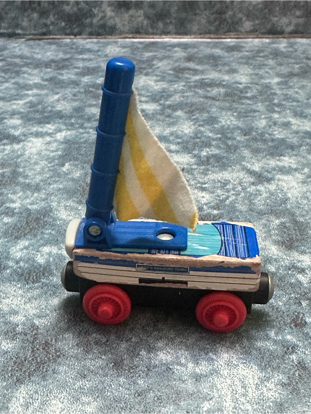 Thomas & Friends  Railway SKIFF THE RAIL BOAT Blue and Red Sailboat Engine Toy